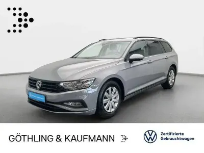Używany VW Passat Basis 122 KM (89 kW) 2023 Szary Kombi