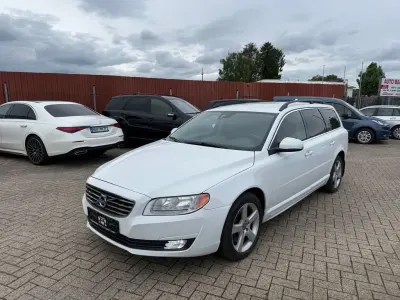 Gebraucht Volvo V70 Kinetic 215 PS (158 kW) 2014 Weiß Kombi