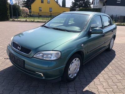 Second-hand Opel Astra Edition 75 CP (55 kW) 2000 Verde Berlinǎ