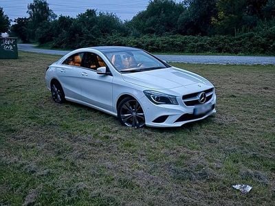 Gebraucht Mercedes CLA180 122 PS (89 kW) 2015 Weiß Limousine