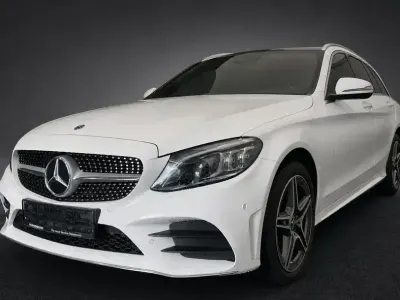 Gebraucht Mercedes C300 AMG 245 PS (180 kW) 2019 Polarweiß Kombi