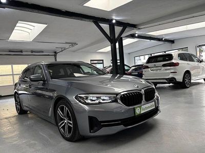 Blau Gebraucht 2020 BMW 520 Performance Kombi | 25.299 € (Fairer Preis)
