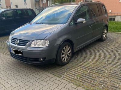 gebraucht VW Touran 2.0 TDI 125 kW Highline Highline