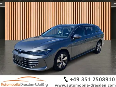Używany VW Passat Elegance 150 KM (110 kW) 2025 Szary Kombi