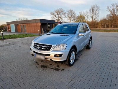 Brugt Mercedes ML350 204 HK (150 kW) 2009 Grå SUV