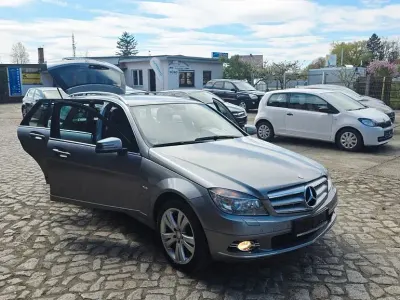 Gebraucht Mercedes C200 184 PS (135 kW) 2010 Silber Kombi