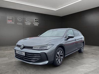 Gebraucht VW Passat Business 150 PS (110 kW) 2025 Grau Kombi