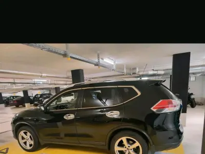 Gebraucht Nissan X-Trail 131 PS (96 kW) 2016 Schwarz SUV