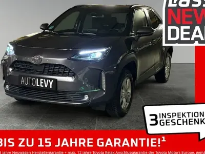 Neu Toyota Yaris Cross 130 PS (95 kW) 2026 Weiß SUV