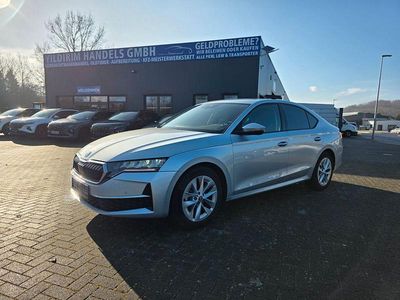 Silber Gebraucht 2025 Skoda Octavia Selection Limousine | 25.990 € (Guter Preis)