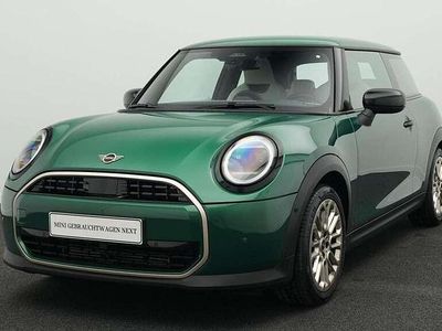 Grün Gebraucht 2024 Mini Cooper Favoured Kleinwagen | 27.683 € (Fairer Preis)