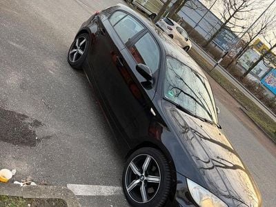 Gebraucht BMW 116 122 PS (89 kW) 2007 Schwarz Kleinwagen