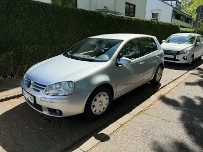 Usado VW Golf VI United 80 CV (58 kW) 2008 Plateado Utilitario