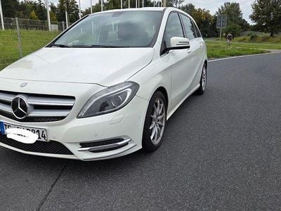 Mercedes B180