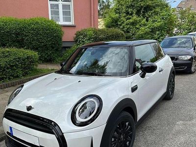 Gebraucht Mini Cooper 136 PS (100 kW) 2023 Weiß Kleinwagen