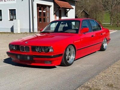 Second-hand BMW 520 150 CP (110 kW) 1990 Roșu Berlinǎ