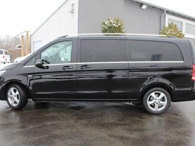 Gebraucht Mercedes V220 Avantgarde 163 PS (119 kW) 2017 Obsidianschwarz metallic Van / Kleinbus
