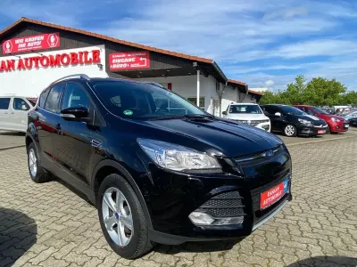 Używany Ford Kuga SYNC Edition 150 KM (110 kW) 2016 Czarny SUV