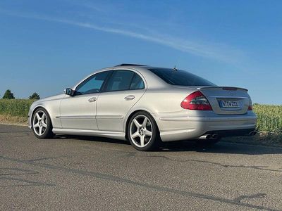 Gebraucht Mercedes E500 Avantgarde 306 PS (225 kW) 2003 Silber Limousine