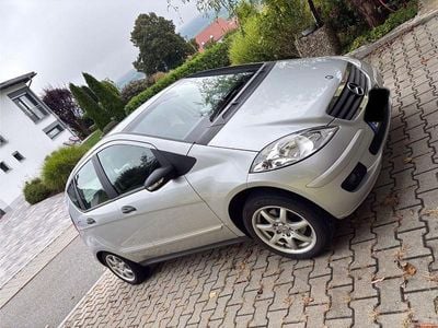Mercedes A200