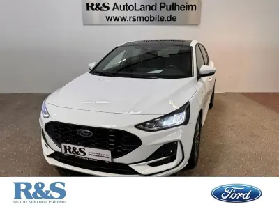 Gebraucht Ford Focus ST-Line X 155 PS (114 kW) 2023 Weiß Limousine