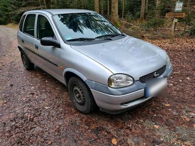 Gebraucht Opel Corsa 65 PS (47 kW) 2000 Silber Kleinwagen