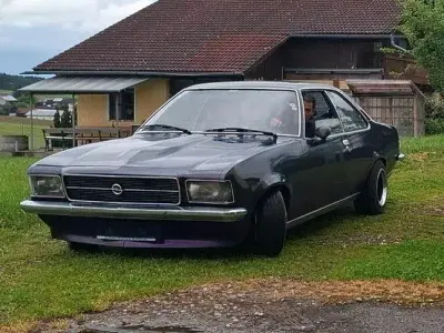 Gebraucht Opel Rekord 125 PS (91 kW) 1974 Violet Coupé