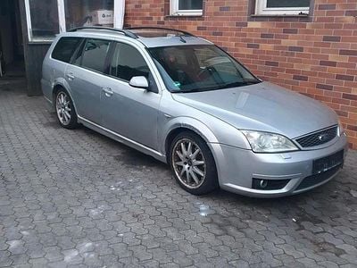 Gebraucht Ford Mondeo ST 226 PS (166 kW) 2002 Silber Kombi