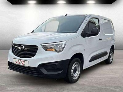 Weiß Gebraucht 2023 Opel Combo Van / Kleinbus | 14.880 € (Fairer Preis)