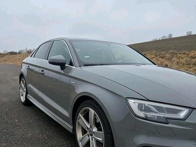 Gebraucht Audi A3 S-Line 150 PS (110 kW) 2019 Grau Limousine
