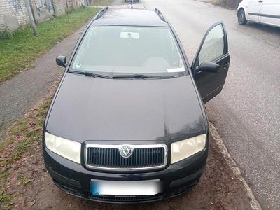 Schwarz Gebraucht 2007 Skoda Fabia Kombi | 2.222 € (Fairer Preis)