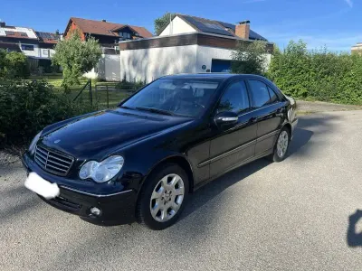Gebraucht Mercedes C200 Avantgarde 122 PS (89 kW) 2005 Limousine