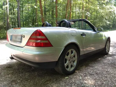 Gebraucht Mercedes SLK230 193 PS (141 kW) 1998 Silber Cabrio