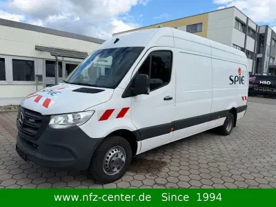 Gebraucht Mercedes Sprinter 163 PS (119 kW) 2021 Arktikweiss Van
