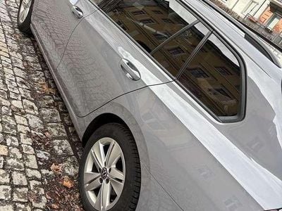 Gebraucht VW Golf VIII Life 116 PS (85 kW) 2021 Grau Kombi