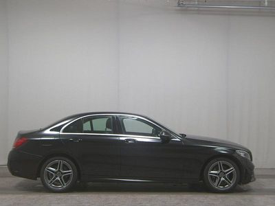Gebraucht Mercedes C180 AMG line 156 PS (114 kW) 2020 Schwarz Limousine