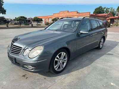 Mercedes E320