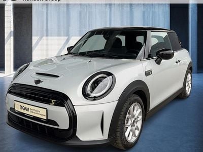 Begagnad Mini Cooper SE Classic 135 kW (184 HK) 2021 Vit Halvkombi