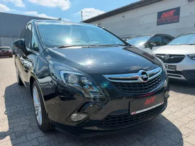 Gebraucht Opel Zafira Innovation 131 PS (96 kW) 2015 Schwarz Van / Kleinbus
