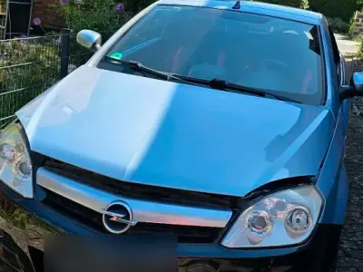 Gebraucht Opel Tigra 125 PS (91 kW) 2004 Blau Cabrio
