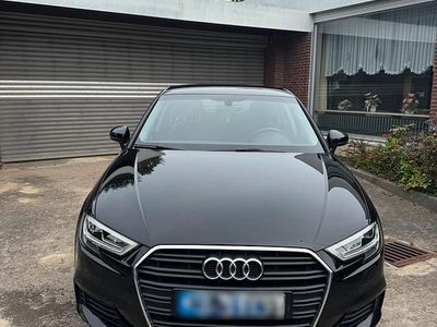 Gebraucht Audi A3 116 PS (85 kW) 2017 Schwarz Limousine