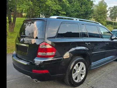 Używany Mercedes GL420 306 KM (225 kW) 2007 Czarny SUV