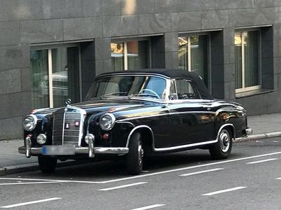 Usata Mercedes SLK200 120 CV (88 kW) 1960 Nero Cabrio