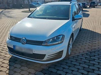 Begagnad VW Golf VII GTD 184 HK (135 kW) 2015 Vit Kombi