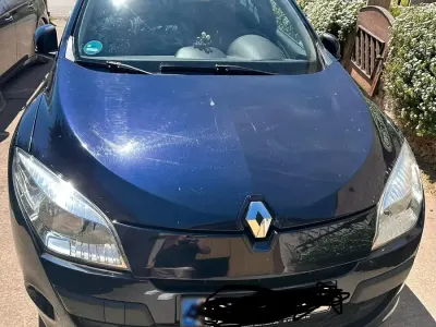 Gebraucht Renault Mégane III 110 PS (80 kW) 2010 Braun Limousine
