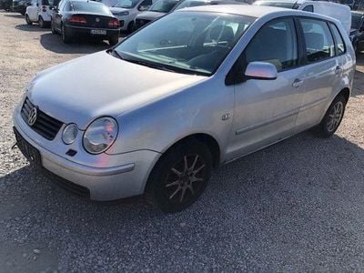 Silber Gebraucht 2004 VW Polo Cricket Kleinwagen | 999 € (Guter Preis)