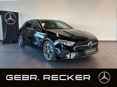 Gebraucht Mercedes A200 Advanced 150 PS (110 kW) 2024 Lack kosmosschwarz Limousine