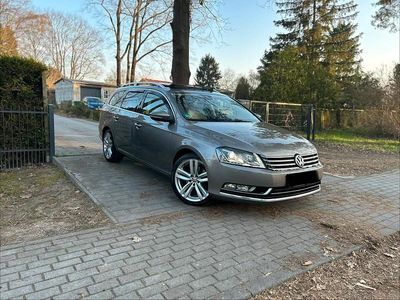 Gebraucht VW Passat Exclusive 170 PS (125 kW) 2012 Gold Kombi