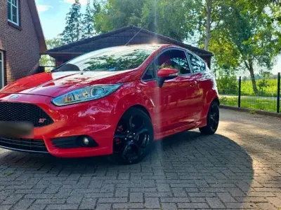 Gebraucht Ford Fiesta ST 182 PS (133 kW) 2013 Orange Kleinwagen