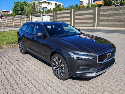 Second-hand Volvo V90 CC Plus 197 CP (144 kW) 2024 Gri Break